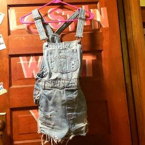 Overall shorts